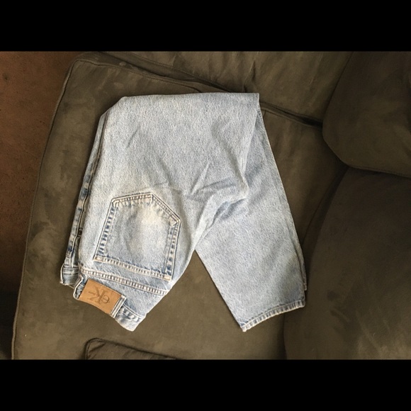 Men’s well worn Calvin Klein Light indigo Jeans. 36. X 30. - Picture 3 of 16